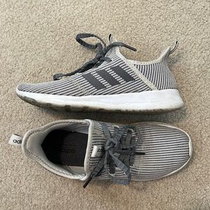 Adidas cloud foam shoes